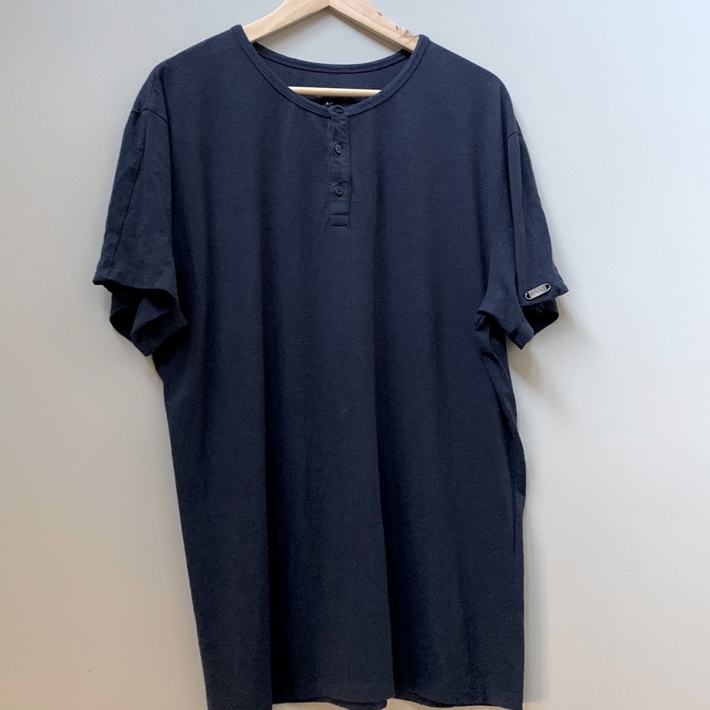 TWO BLIND BROTHERS men’s bamboo blend tee